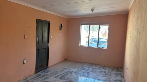Room to rent in Springs 6th street by the avenues in Vosloorus