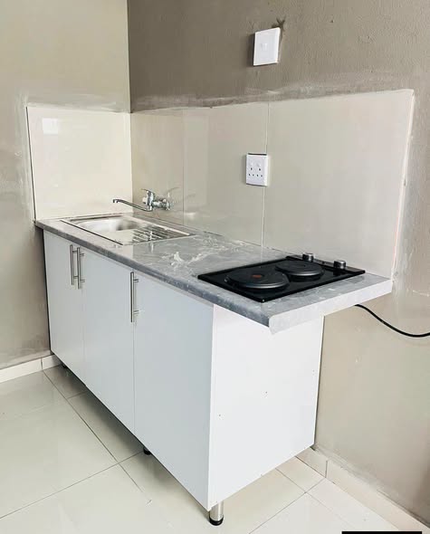 Bachelor room to rent Clayville 45 North in Clayville, Ekurhuleni