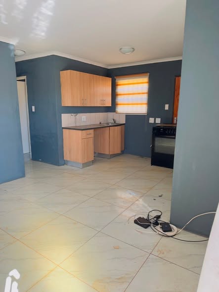 HOUSE AVAILABLE TO RENT IN DAWN CITY in Dawn Park