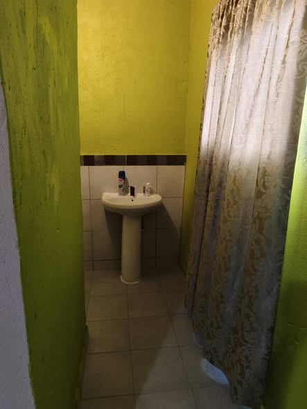 One bedroom Ext 7 in Ratanda, Heidelberg