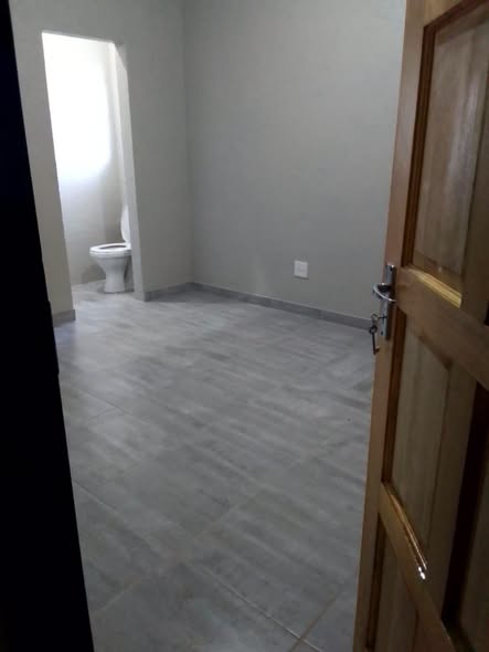 Ensuite room available for rental -- Protea Glen Ext 40 in Protea Glen