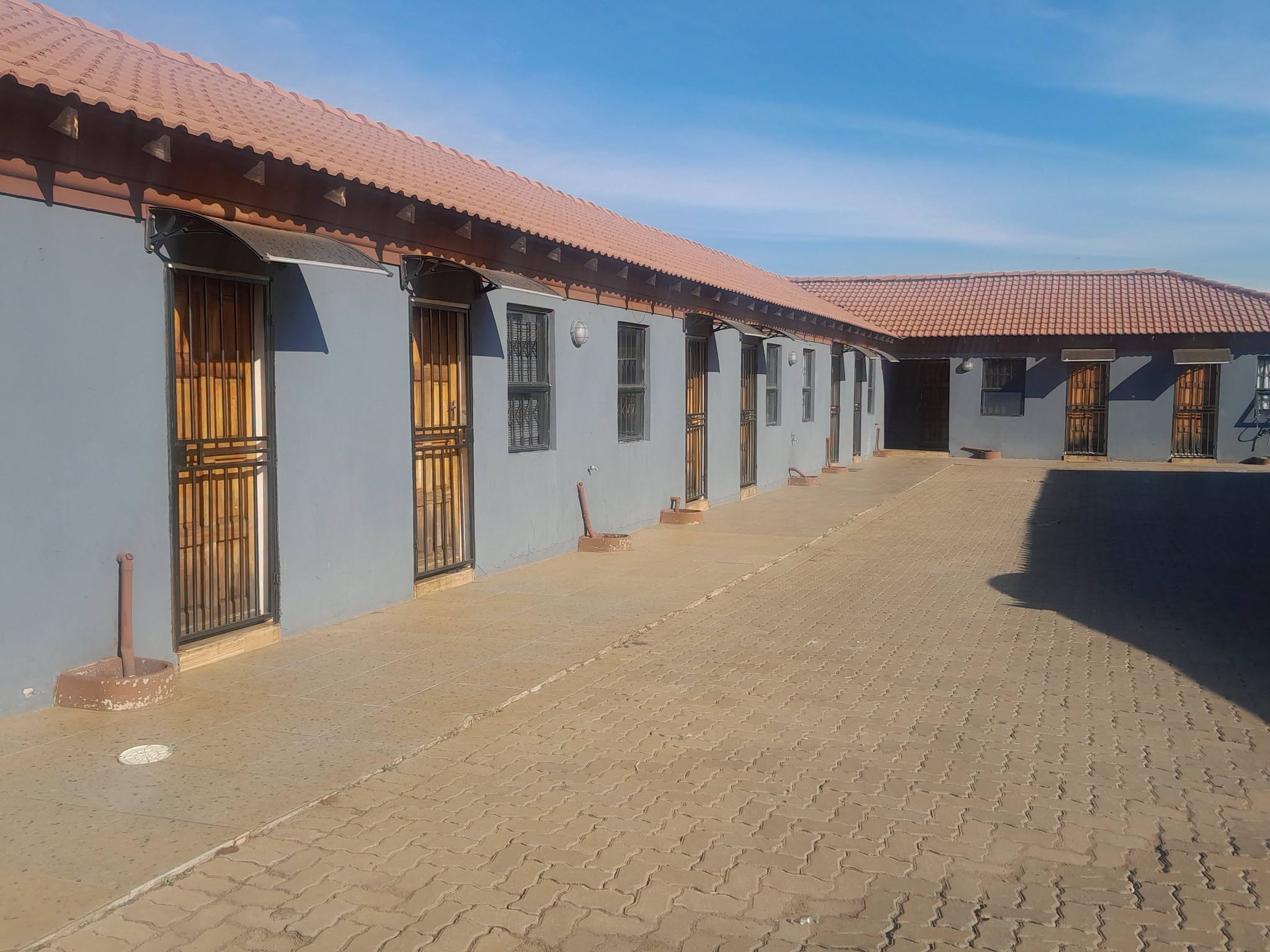 Vosloorus ext 8 Cottages in Vosloorus