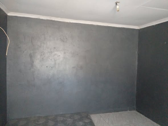Room -- Etwatwa in Etwatwa