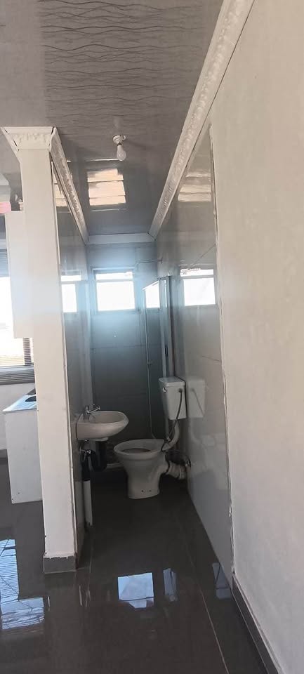 Bachelor’s Rooms Available Immediately – Windmill Park Estate in Windsor Glen