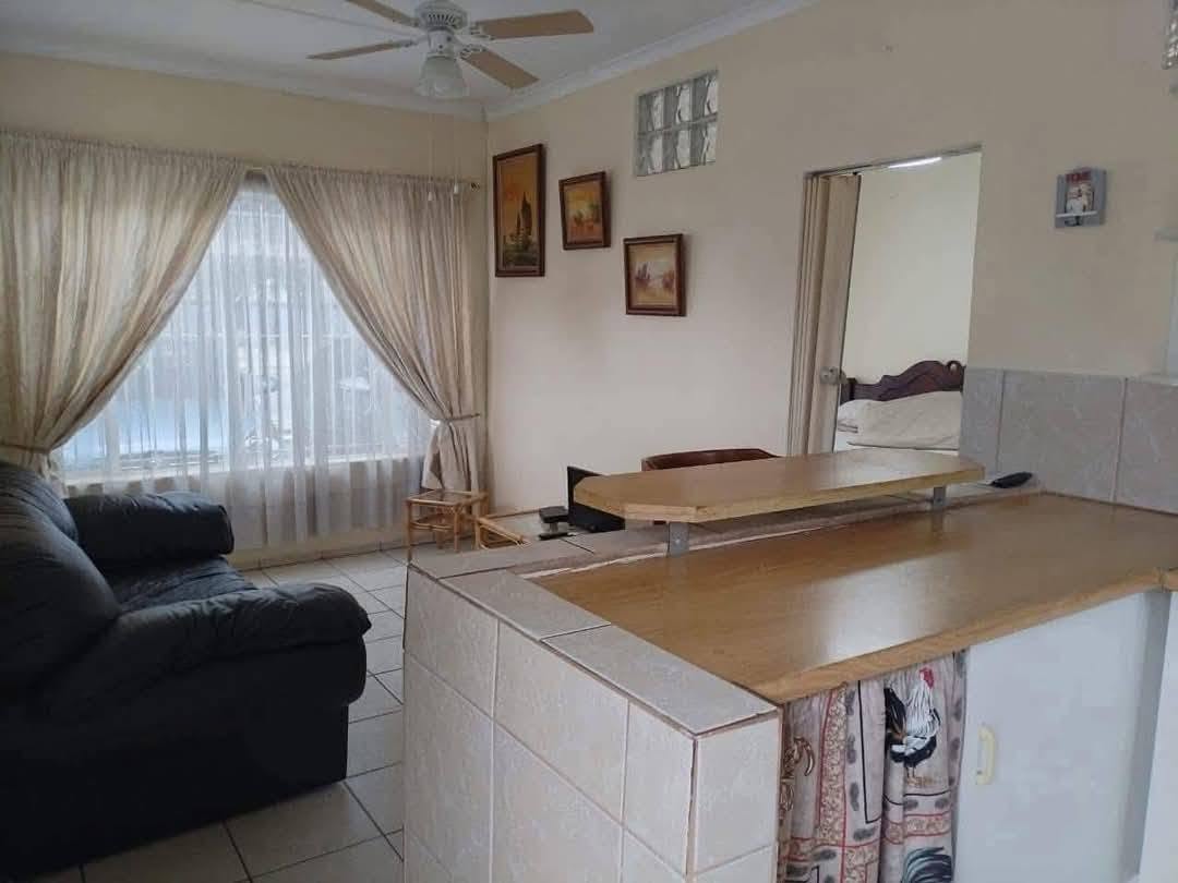 Cottage For Rent Close To Centurion Mall in Centurion