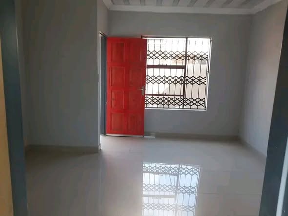 Bachelor room available in Elandspoort in Danville
