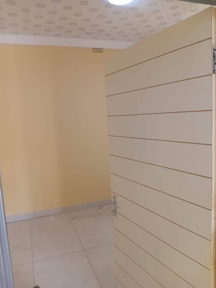 2 bedroom -- Primrose Opposite Spar in Primrose