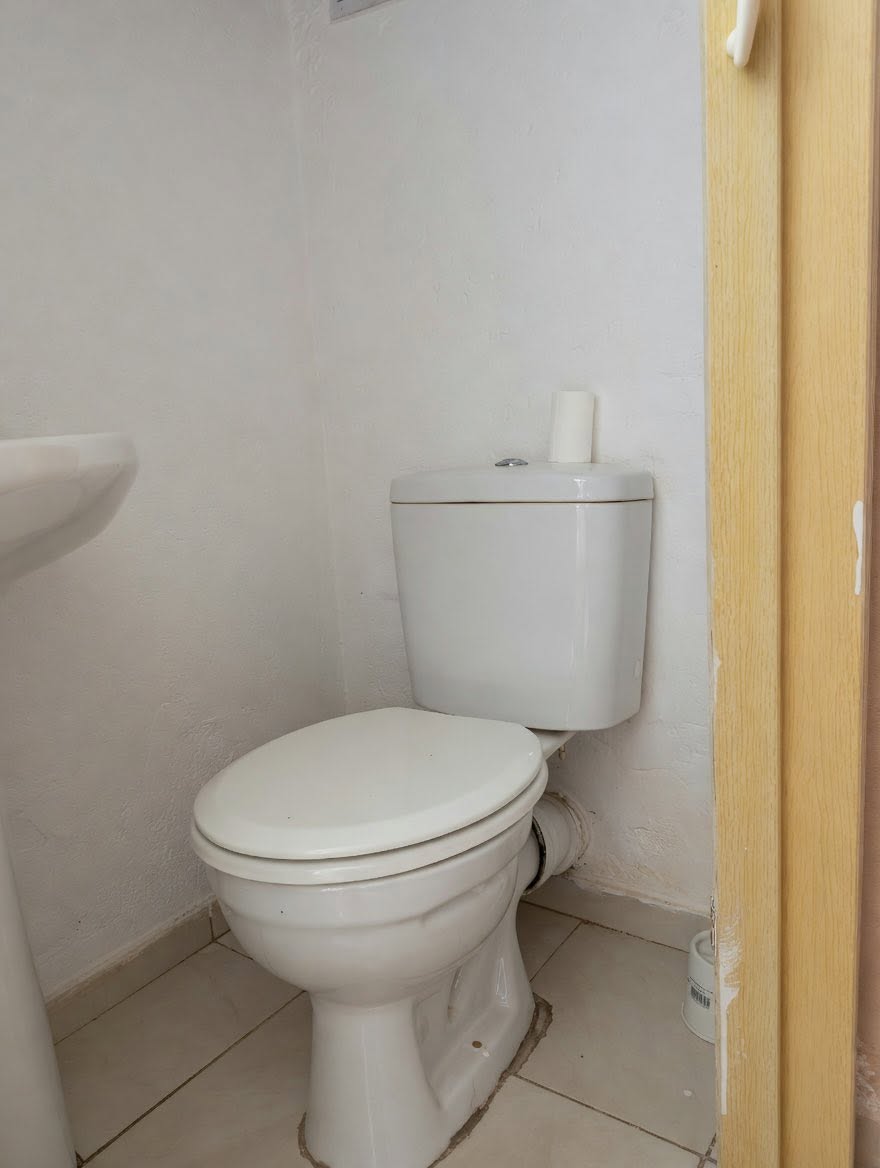BACHELOR UNIT TO LET IN MAPLETON EXT 12 in Vosloorus