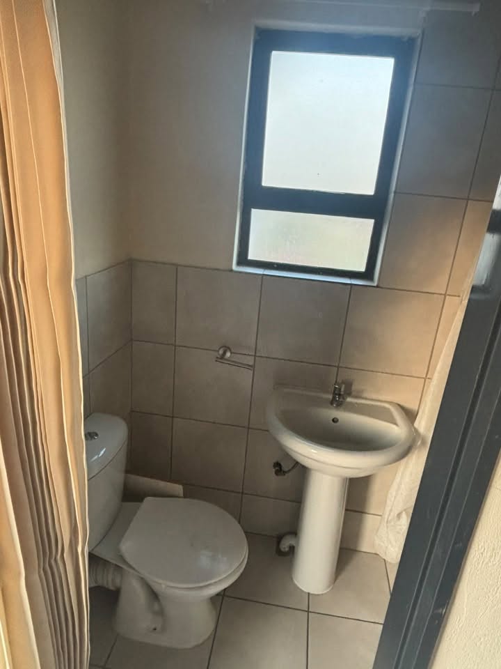 A barchelor flat in Olievenhoutbos Ext 36, Pretoria